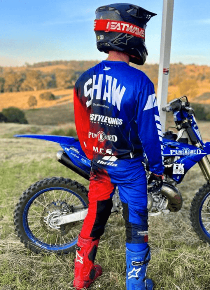 Vanquish Motocross Gear (2-3 Weeks)
