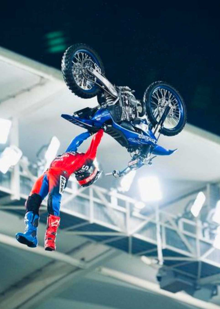 Vanquish Motocross Gear (2-3 Weeks)